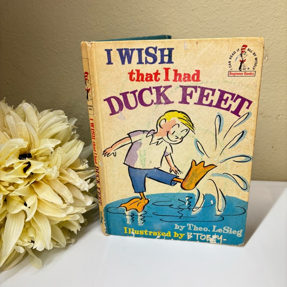 Vintage 1965 I Wish That I Had Duck Feet 1st Edition Book Club Theo LeSieg Retro